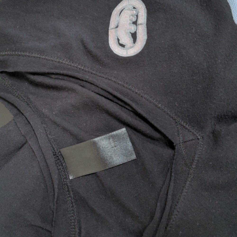 Marc Ecko top - Picture 3 of 3